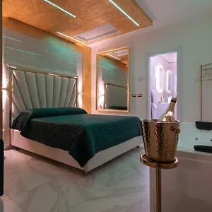 Apartament Fashion Gold With Jacuzzi & Car Garage, Bolonia